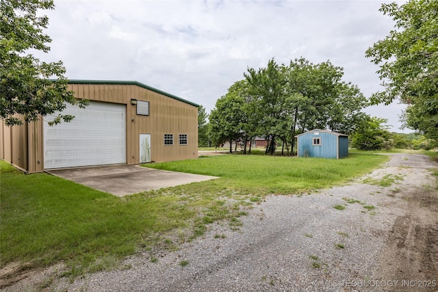 609 Lakeshore Dr, Durant, OK 74701 - detached garage featuring driveway