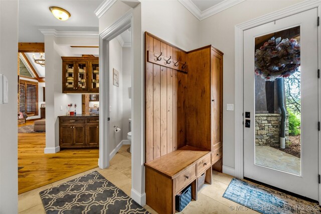 13533 S Lewis Ave, Bixby, OK 74008 - mudroom featuring crown molding, a chandelier, and light wood finished floors