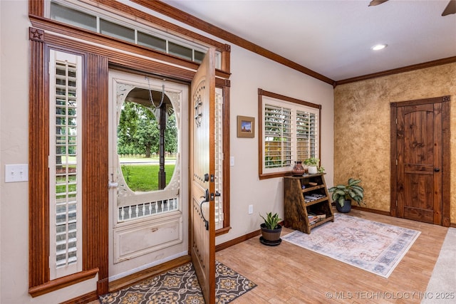 214 Kernel, Durant, OK 74701 - entrance foyer with wood finished floors and crown molding