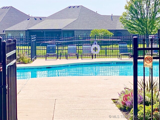 4706 S 182nd E Ave, Tulsa, OK 74134 - view of community pool