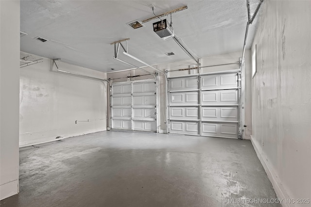 1015 NW Maxwell, Ardmore, OK 73401 - garage with a garage door opener