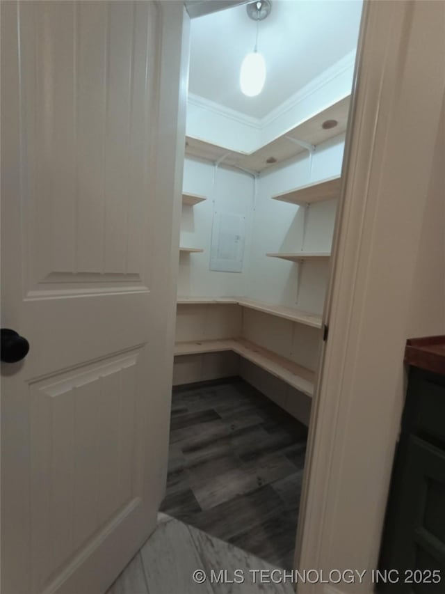804 W Glendale St, Broken Arrow, OK 74011 - view of pantry