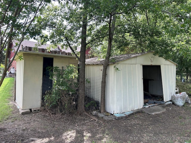 2215 S 84th E Ave, Tulsa, OK 74129 - photo 32