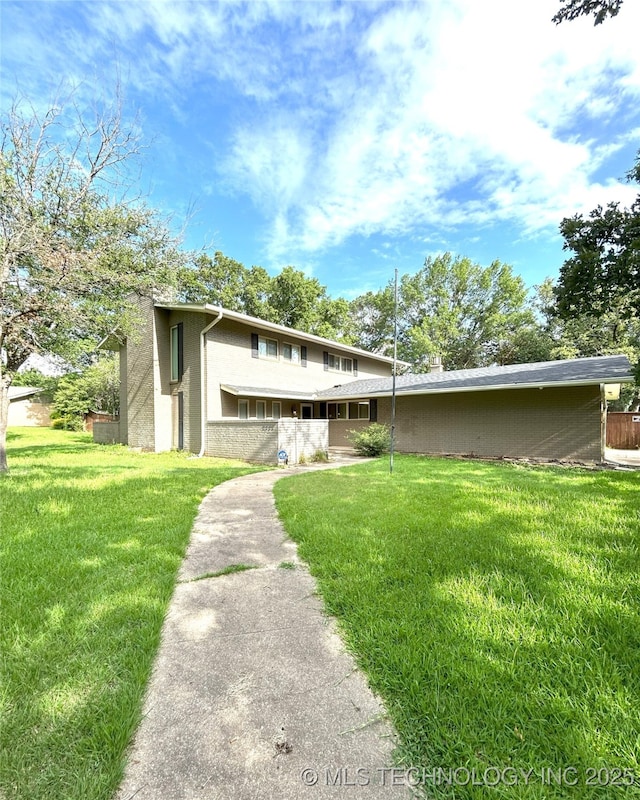 2222 Cloverleaf Pl, Ardmore, OK 73401 - photo 1