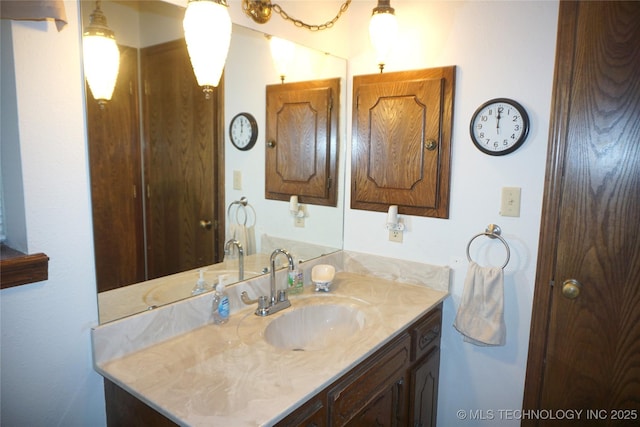 710 N 14th St, Henryetta, OK 74437 - bathroom with vanity