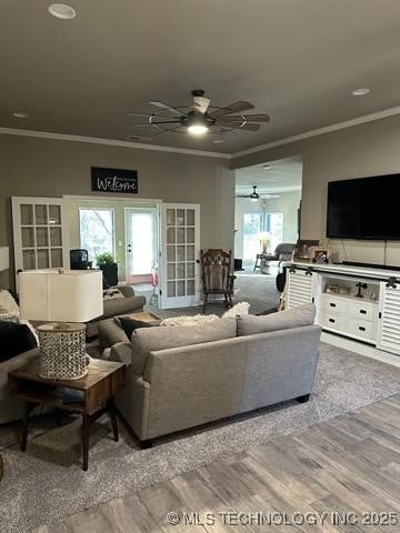 1821 W Lincoln St N, Broken Arrow, OK 74012 - living area with ornamental molding, wood finished floors, a ceiling fan, and recessed lighting