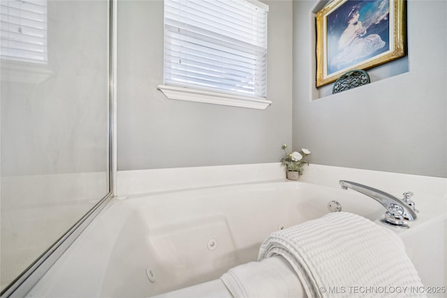 11710 S Willow St, Jenks, OK 74037 - full bath with a whirlpool tub