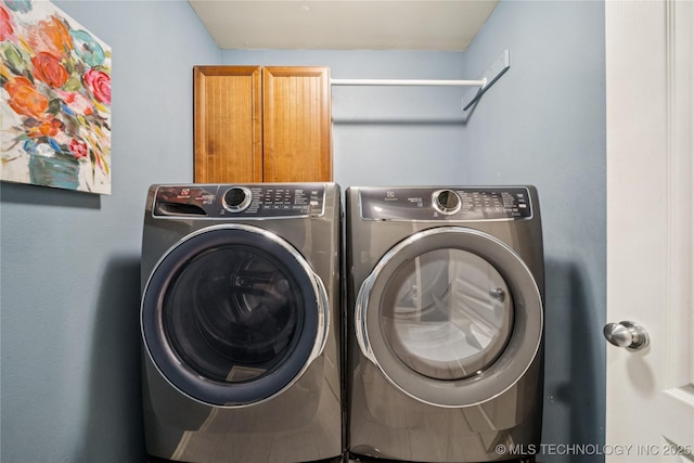 11710 S Willow St, Jenks, OK 74037 - laundry room featuring separate washer and dryer and cabinet space