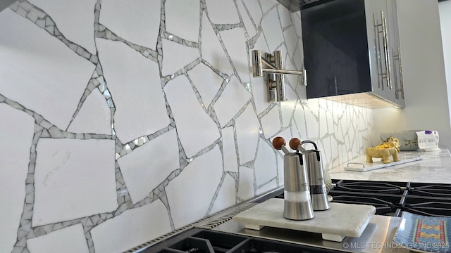 1226 W 109th Pl S, Jenks, OK 74037 - kitchen view of tasteful backsplash