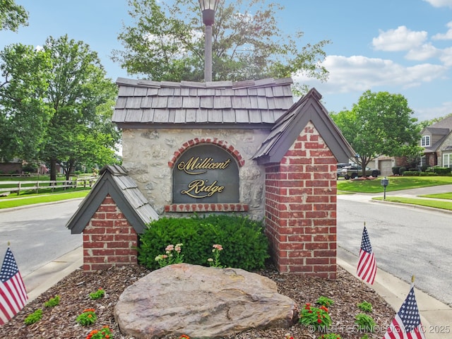3701 W Dallas St, Broken Arrow, OK 74012 - view of community sign