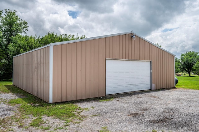 710 N Brethren Rd, Cushing, OK 74023 - view of detached garage