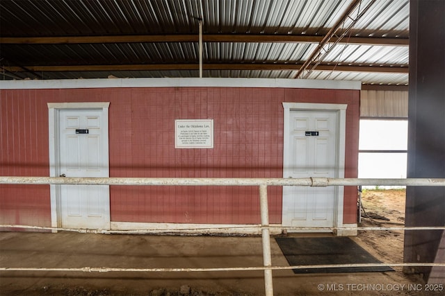 105074 N 3770, Okemah, OK 74859 - view of horse barn