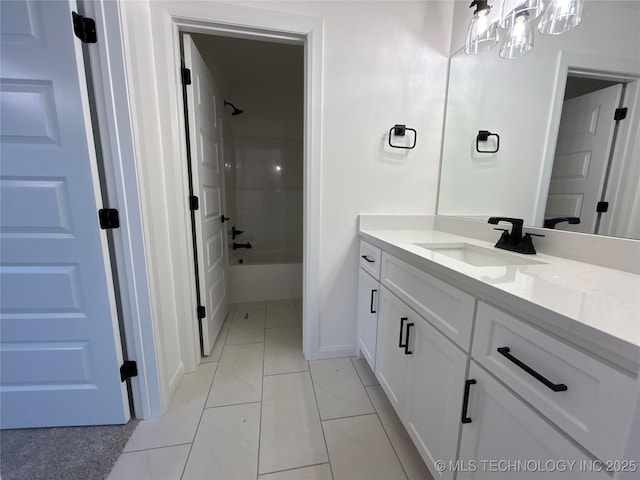 10416 E 132nd St S, Bixby, OK 74008 - full bath featuring vanity, a chandelier, and washtub / shower combination