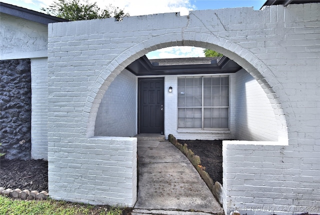 10046 E 29th St, Tulsa, OK 74129 - entrance to property featuring brick siding