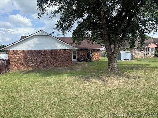 4001 Chaucer, Muskogee, OK 74403 - view of yard with a storage shed