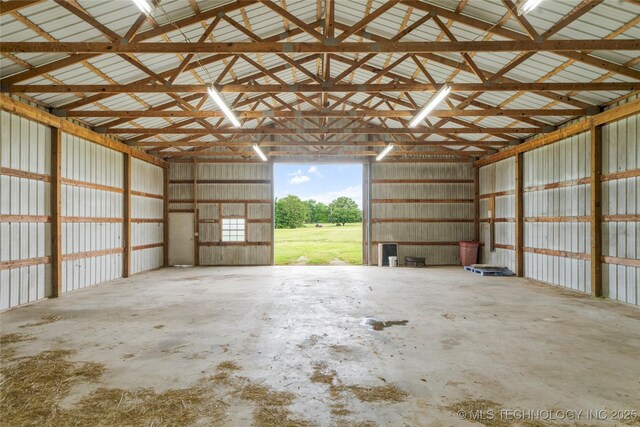 17652 S Hickory St, Sapulpa, OK 74066 - garage with metal wall