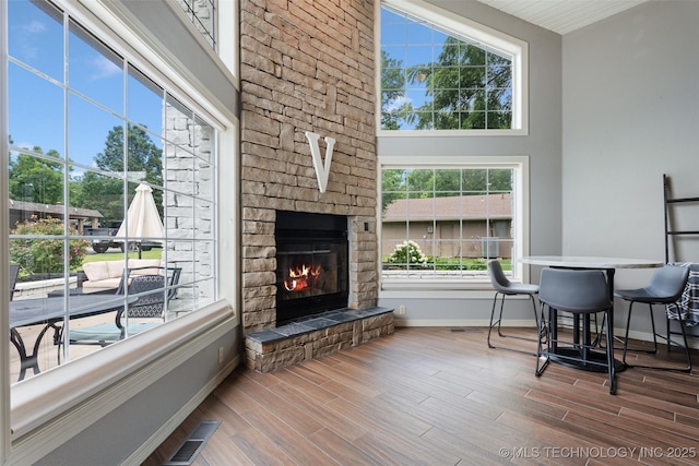 56901 E Walnut, Monkey Island, OK 74331 - sunroom with plenty of natural light