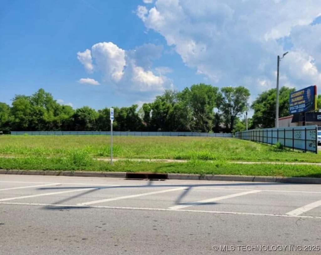 E 11th St S, Tulsa, OK 74128