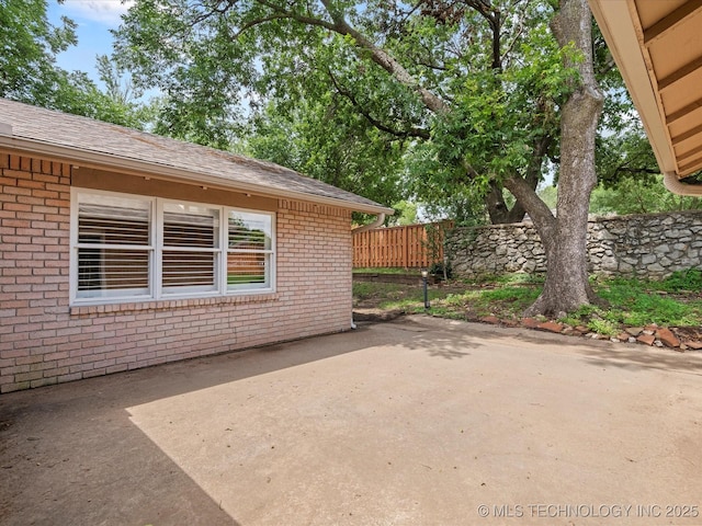 1525 Pecan Pl, Bartlesville, OK 74003 - view of patio / terrace