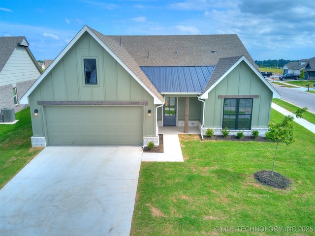 7202 E 132nd St S, Bixby, OK 74008 - view of front facade featuring board and batten siding, driveway, a garage, and roof with shingles