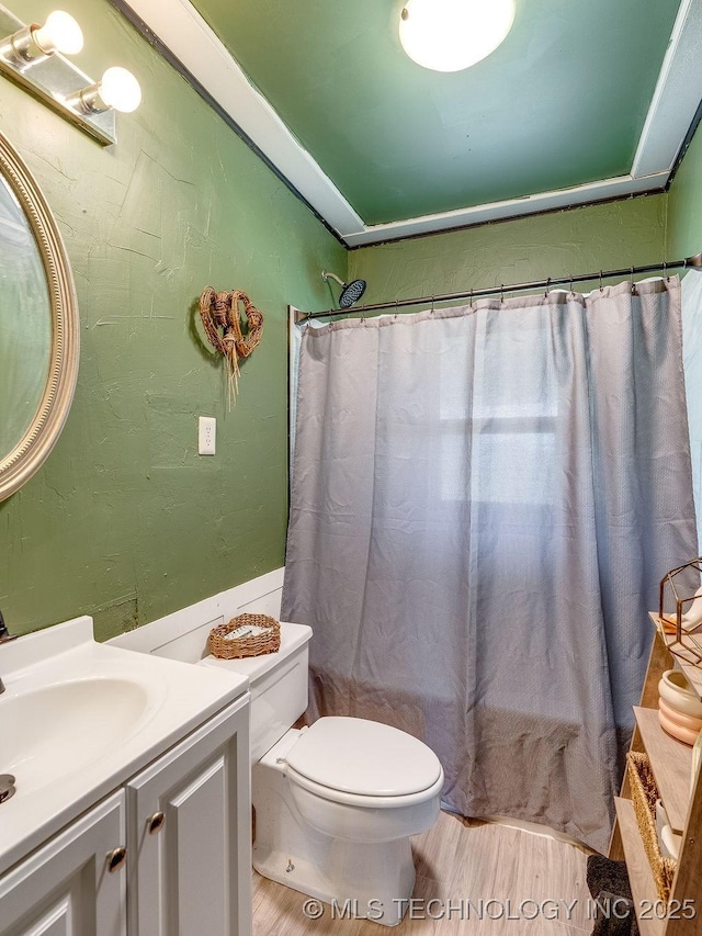 10696 N County Road 3410, Stratford, OK 74872 - full bath with vanity, wood finished floors, and lofted ceiling