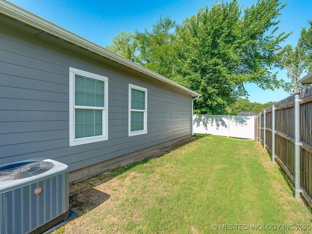 1125 Emily Ln, Ada, OK 74820 - view of fenced backyard