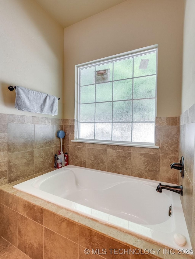 1125 Emily Ln, Ada, OK 74820 - full bath with a garden tub