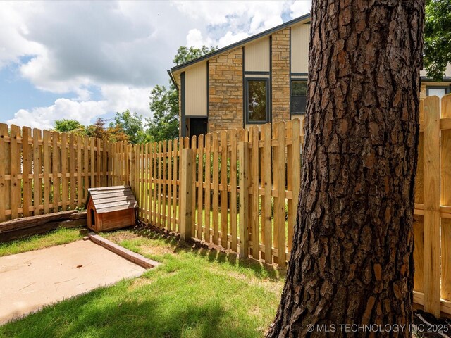 5229 Nowata Rd Unit F101, Bartlesville, OK 74006 - view of yard