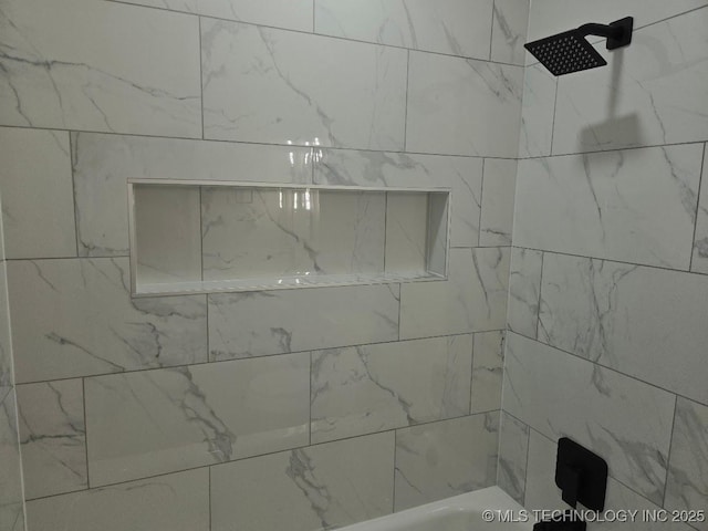 6706 E 28th Pl, Tulsa, OK 74129 - bathroom view of bathing tub / shower combination