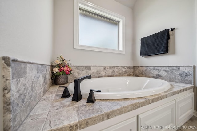 20905 S Windsor Ave, Claremore, OK 74019 - full bath with a garden tub