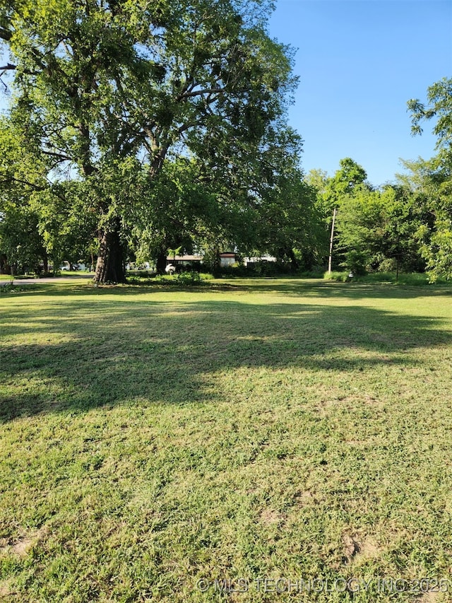 710 W Donehoo, Madill, OK 73446 - photo 2
