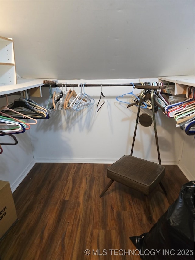 617 N 11th St, Pawnee, OK 74058 - walk in closet featuring dark wood-style floors