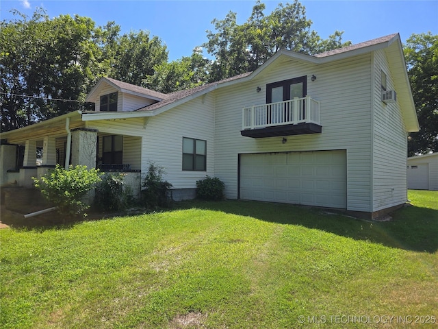 617 N 11th St, Pawnee, OK 74058 - view of front of house featuring a balcony, a garage, a front yard, and cooling unit