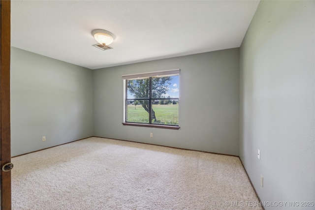 3609 E Scenic Dr, Cushing, OK 74023 - unfurnished room with carpet