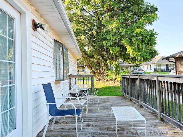301 S Division St, Sapulpa, OK 74066 - view of deck
