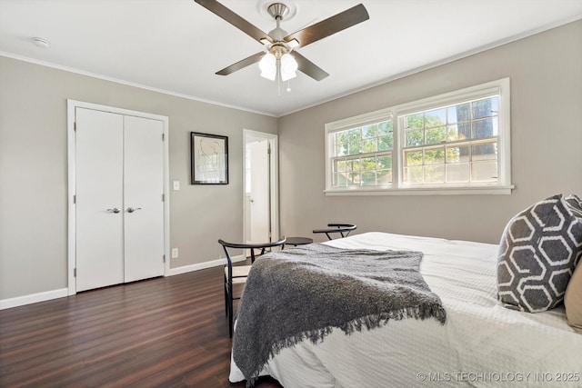 5861 S Hudson Pl, Tulsa, OK 74135 - bedroom featuring dark wood finished floors, crown molding, and a ceiling fan
