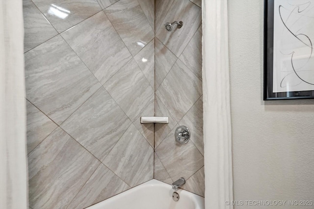 5861 S Hudson Pl, Tulsa, OK 74135 - full bathroom featuring shower / bath combo