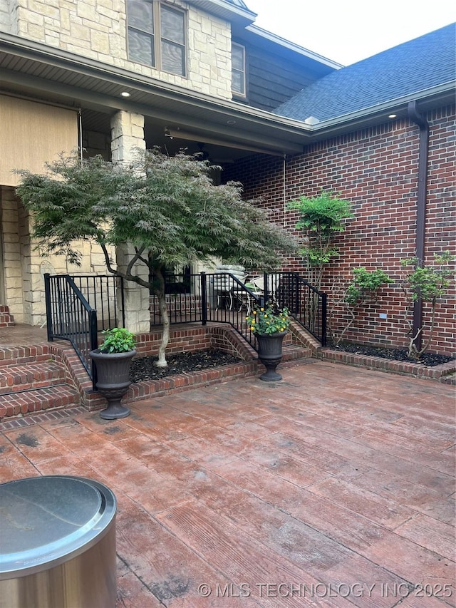 910 Summit Rdg, Mcalester, OK 74501 - view of patio
