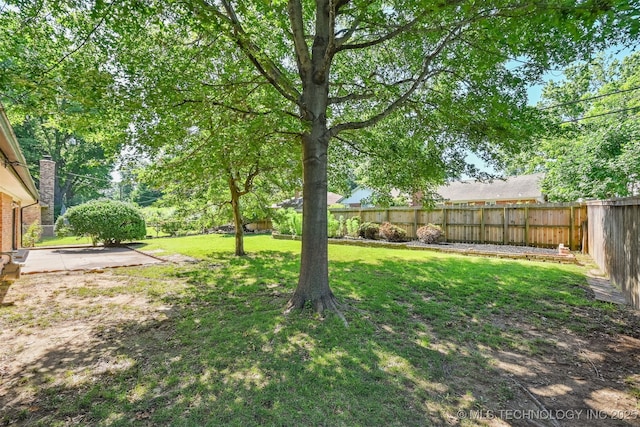 3350 E 54th St, Tulsa, OK 74135 - fenced backyard featuring a patio area