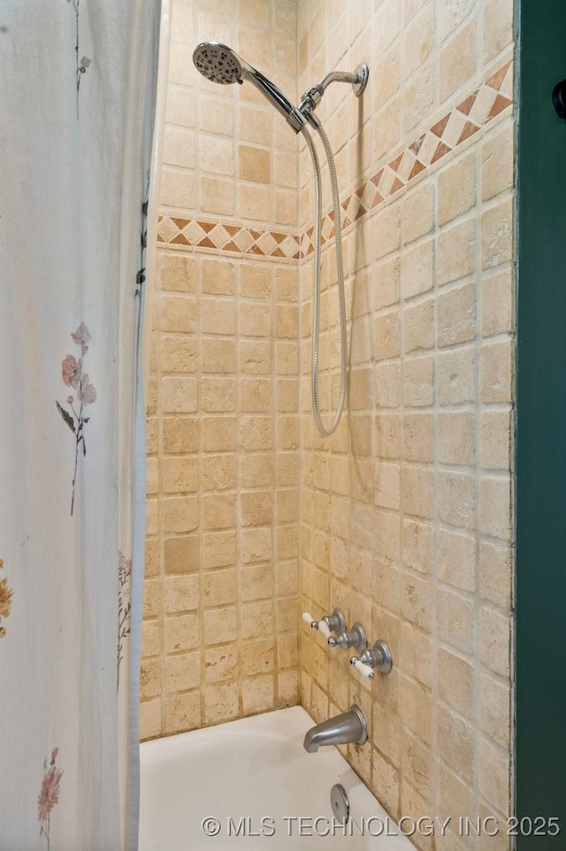 22 Mary St, Kiefer, OK 74041 - full bathroom featuring shower / tub combo with curtain