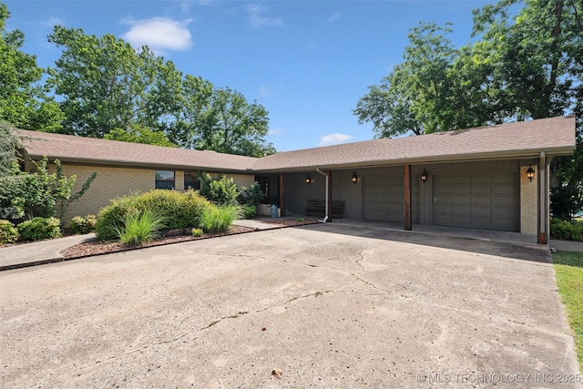 1561 E Country Club Dr, Vinita, OK 74301 - photo 1