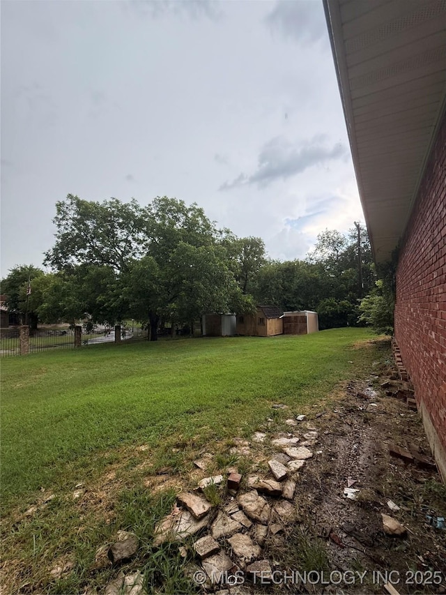 1518 N Washington St, Ardmore, OK 73401 - view of yard