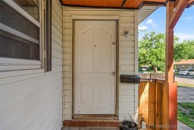 6264 E Latimer St, Tulsa, OK 74115 - property entrance
