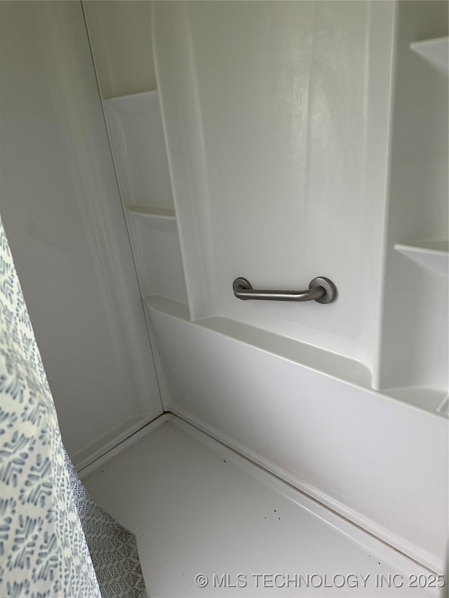4950 E 41st St N, Tulsa, OK 74115 - view of bathroom