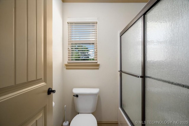 6797 Hummingbird Ct, Owasso, OK 74055 - full bathroom with toilet and bath / shower combo with glass door