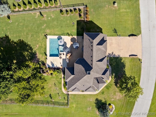 6797 Hummingbird Ct, Owasso, OK 74055 - view of subject property featuring a pool area