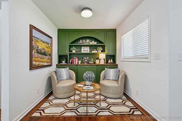 10 E 31st Pl, Sand Springs, OK 74063 - sitting room with wood finished floors and built in features
