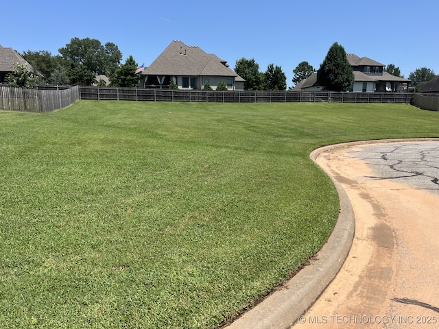 7103 S Sycamore Pl, Broken Arrow, OK 74011
