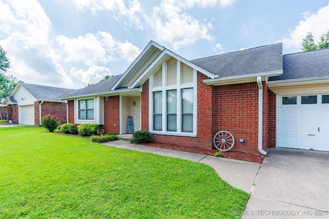 204 Magnolia Ave, Pryor, OK 74361 - photo 3