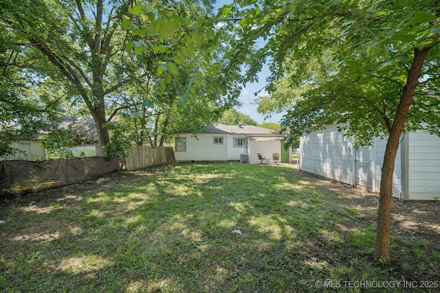 2837 E Admiral Ct, Tulsa, OK 74110 - view of yard